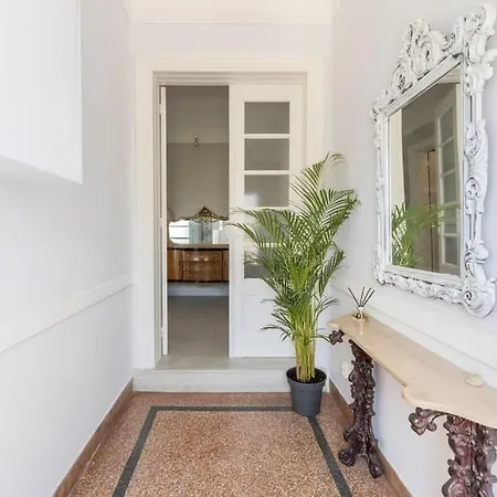 House In Kolonaki With Free Parking Space Athens
