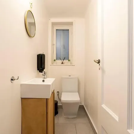 Apartment House In Kolonaki With Free Parking Space Athens